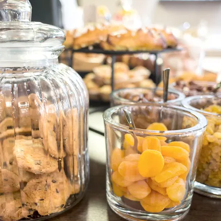 Novotel Centre Gare Saint Jean 4* ボルドー