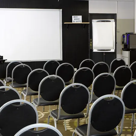 מלון Novotel Centre Gare Saint Jean 4*