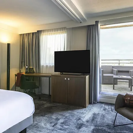 Novotel Centre Gare Saint Jean Hotel 4*