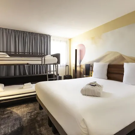 Novotel Centre Gare Saint Jean Hotel 4*