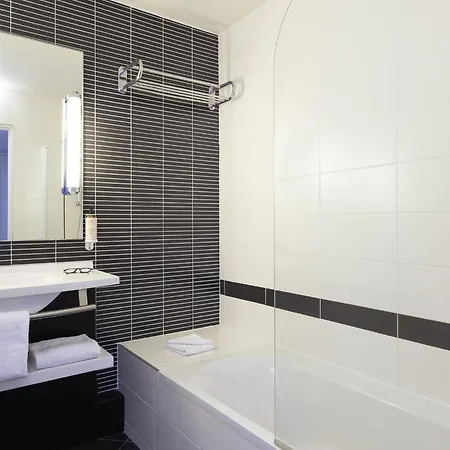 Novotel Centre Gare Saint Jean 4*