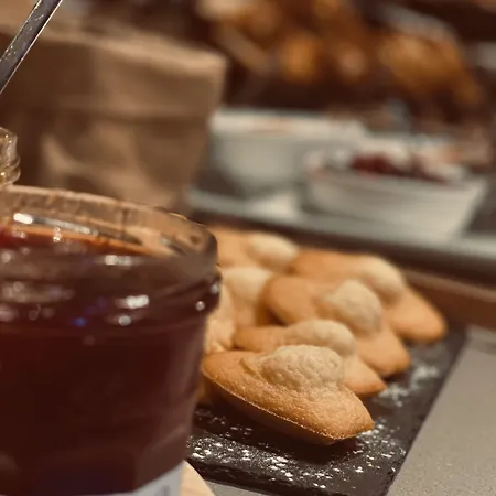 Novotel Centre Gare Saint Jean 4*