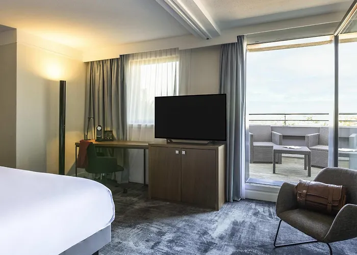 Novotel Centre Gare Saint Jean 酒店 4*