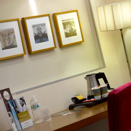 Novotel Centre Gare Saint Jean 4*
