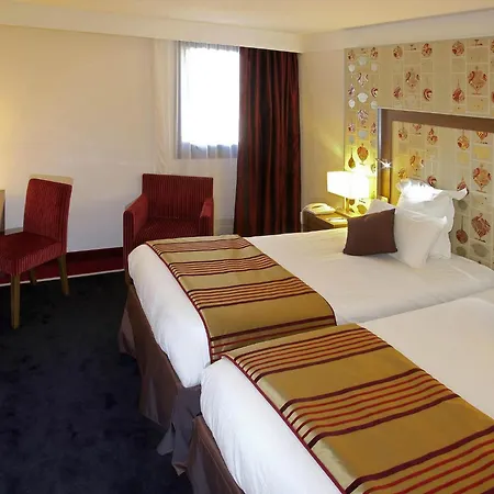 Hotel Novotel Centre Gare Saint Jean 4*